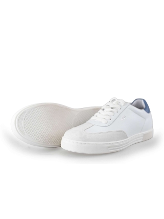 AQA Sneakers