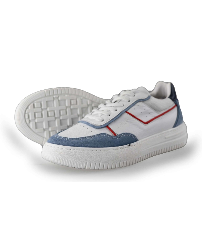 Giga Sneakers