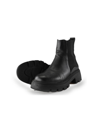 Mano Chelsea boots