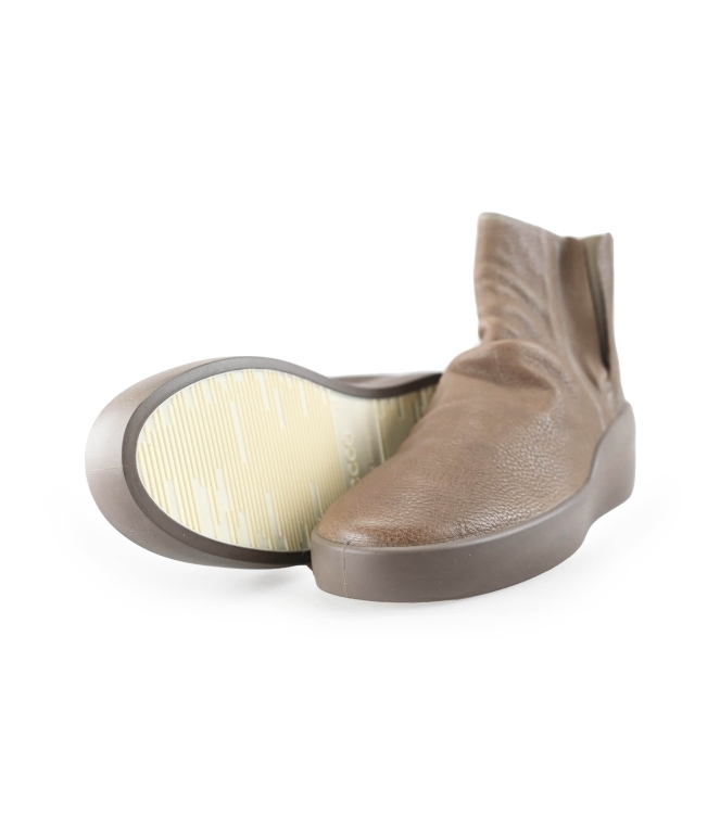 Ecco Chelsea boots
