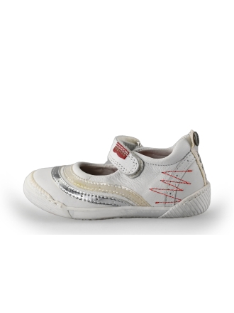 RED_EYE Ballerina's Wit 239923