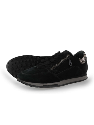 AQA Sneakers