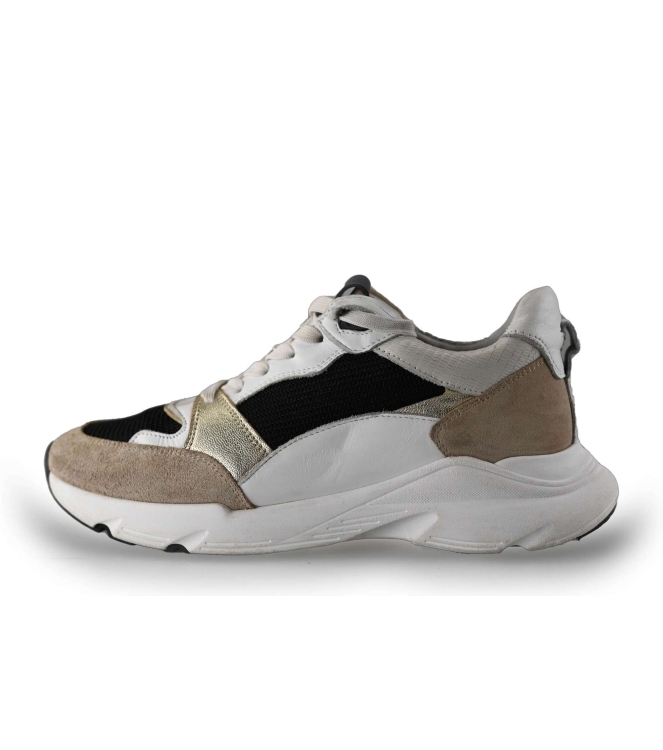Maruti Sneakers