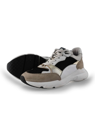 Maruti Sneakers