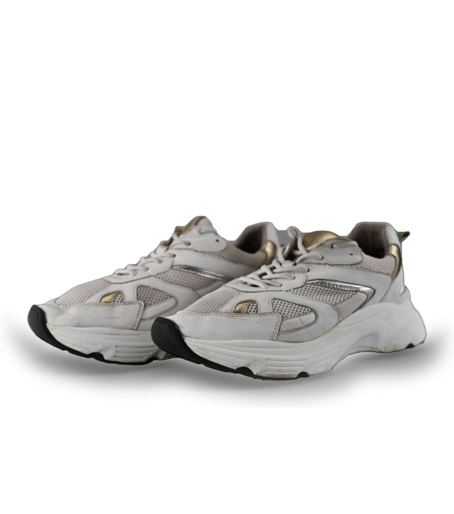 Omoda Sneakers