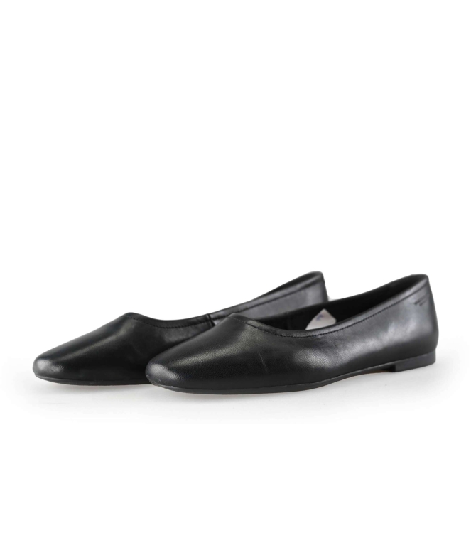 Vagabond Ballerina's