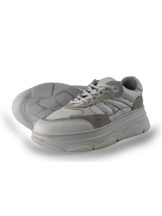 Omoda Sneakers