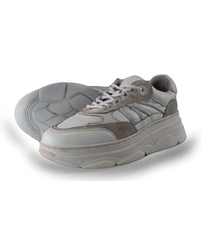 Omoda Sneakers
