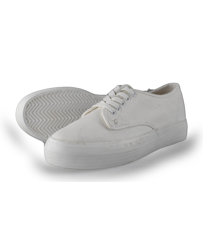 Hobb's Sneakers