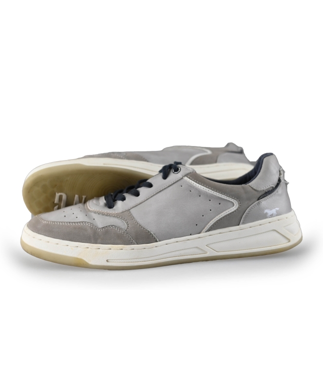 Mustang Sneakers