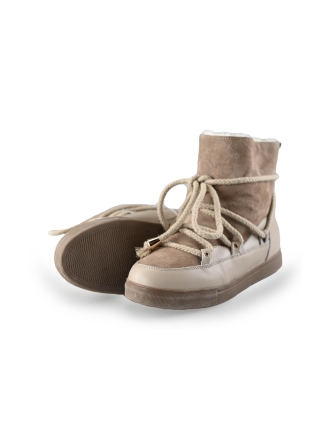 Sacha Boots