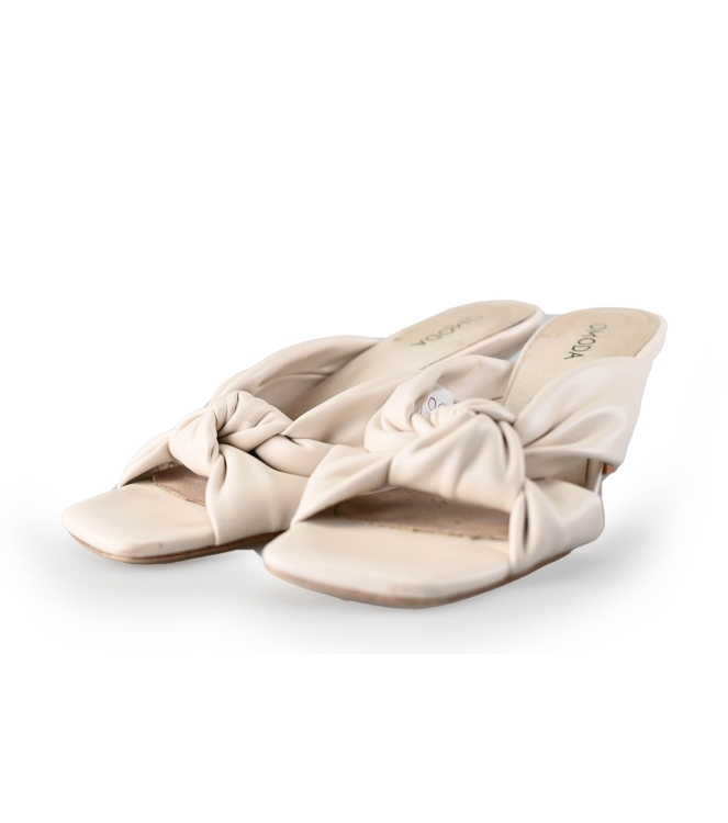 Omoda Slippers