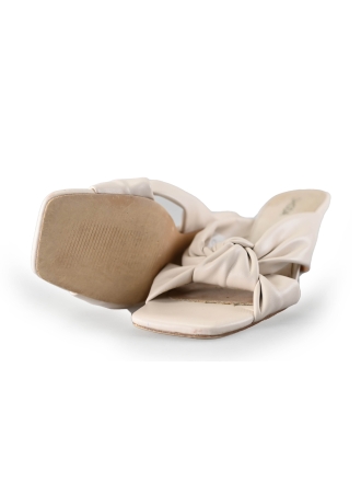 Omoda Slippers