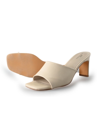 Sacha Pumps
