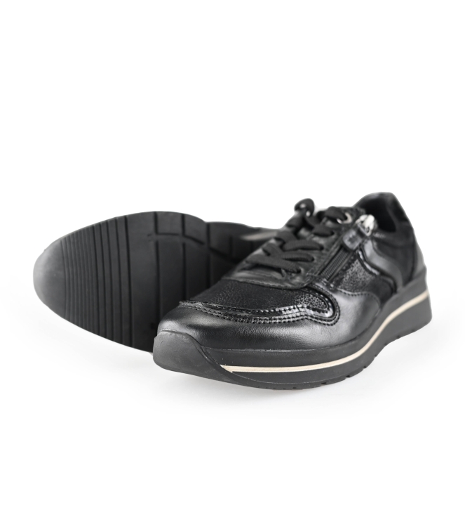 Feyn Sneakers