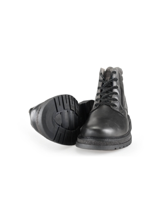 Outfielder Veterboots