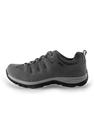 Travelin Sneakers