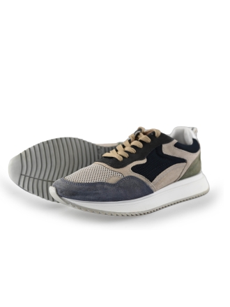 DSTRCT Sneakers