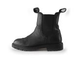 Nelson Chelsea boots
