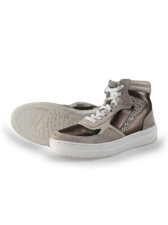 Maruti Sneakers
