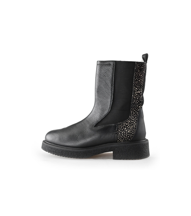 Maruti Chelsea boots
