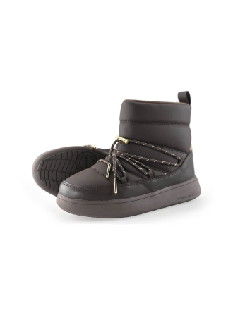 Woden Boots