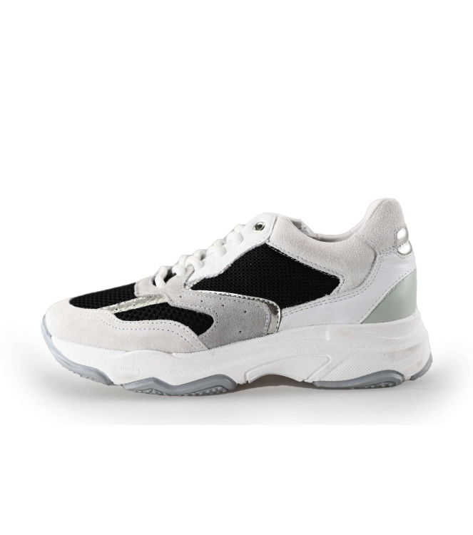 Giga Sneakers