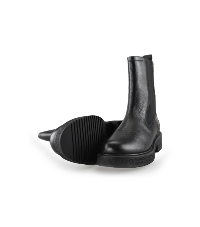 Maruti Chelsea boots