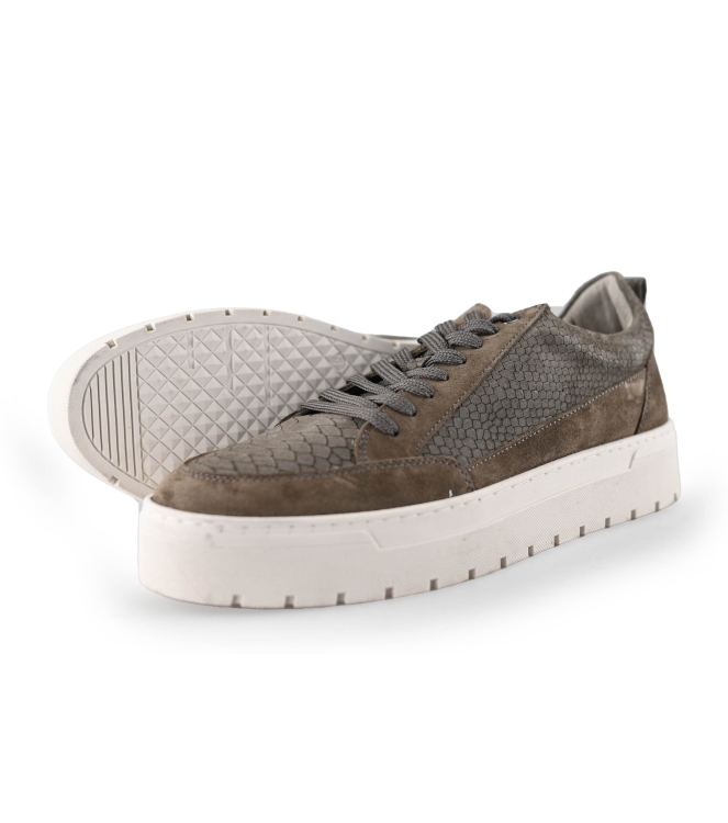 Off Sneakers