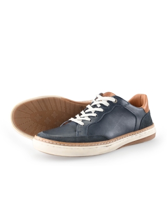 Travelin Sneakers