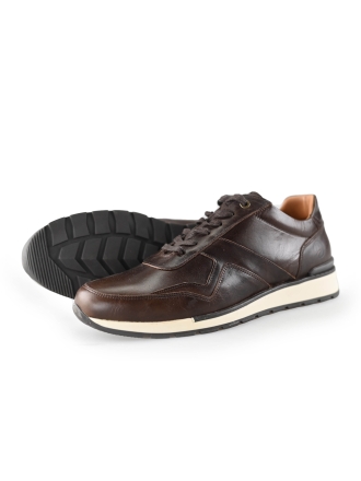 Travelin Sneakers