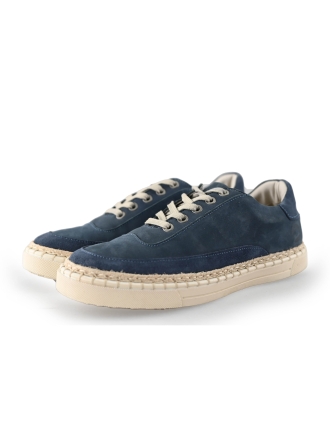 Travelin Sneakers