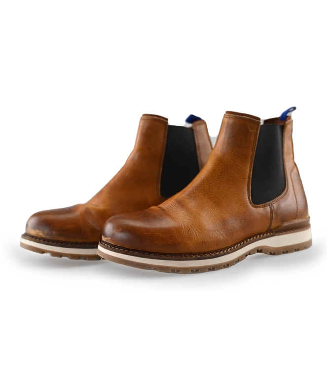 Travelin Chelsea boots