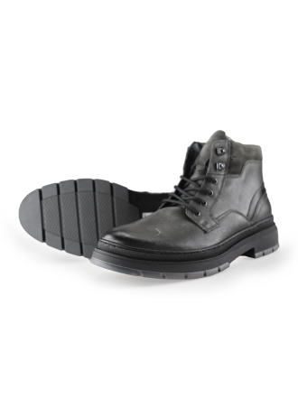 Outfielder Veterboots