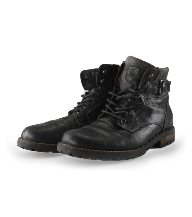 Outfielder Veterboots