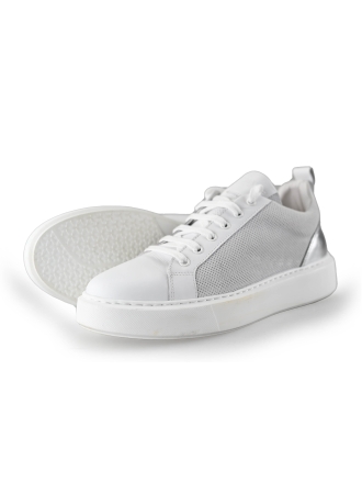 Mysa Sneakers