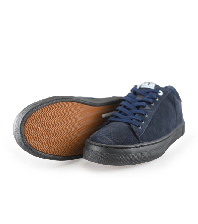 Hub Sneakers