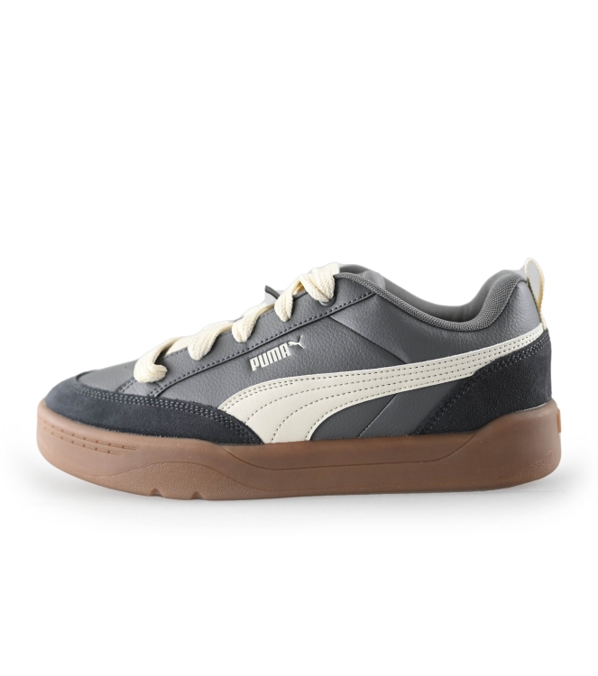 Puma Sneakers