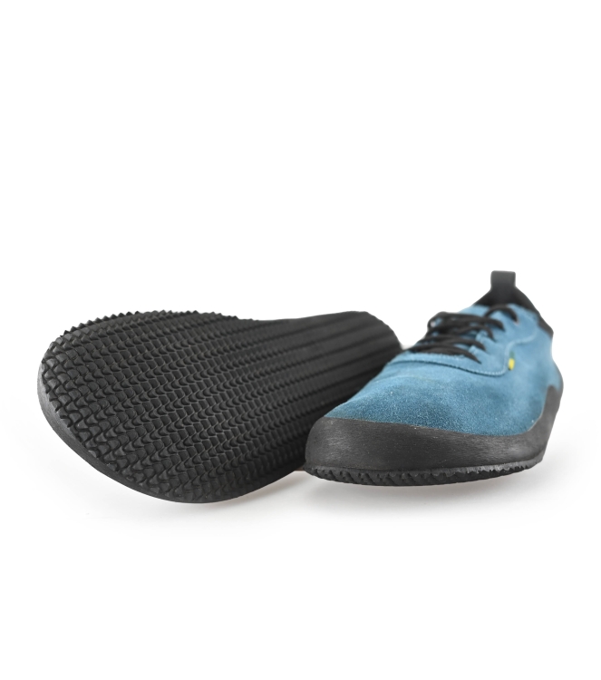 By Lenka Veterschoenen