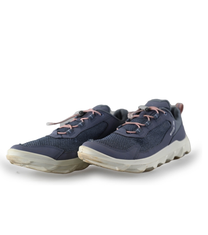 Ecco Sneakers