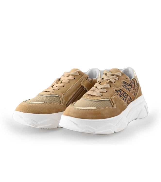 District Sneakers