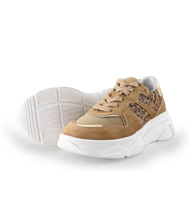 District Sneakers