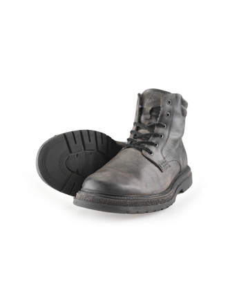 Outfielder Veterboots
