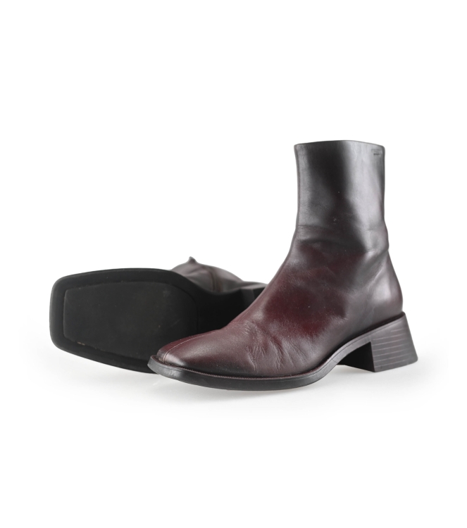 Vagabond Boots