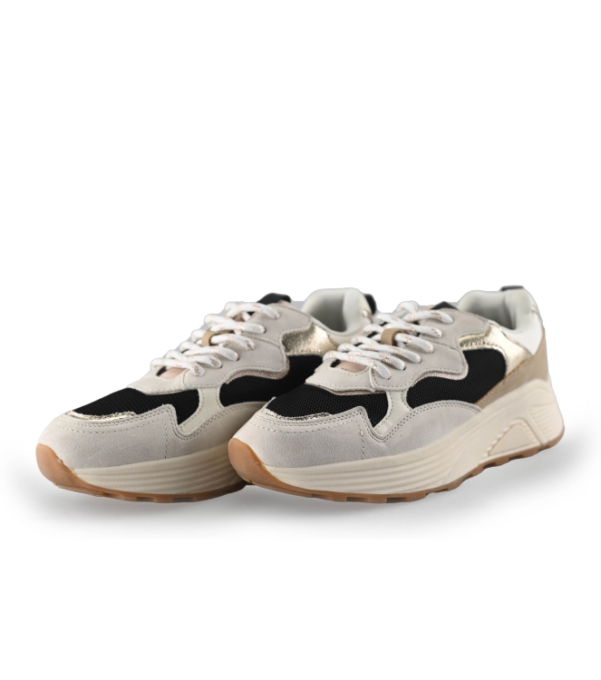 DSTRCT Sneakers