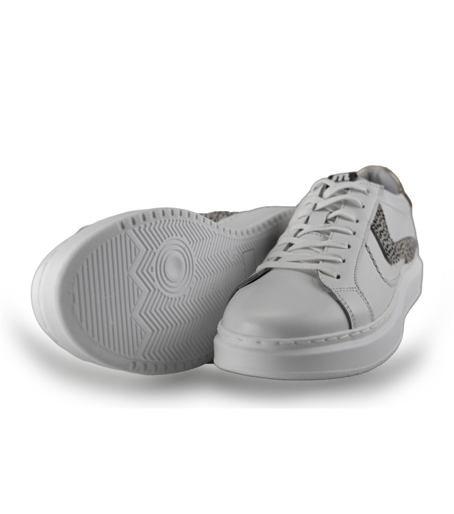 Maruti Sneakers