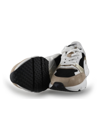 Maruti Sneakers