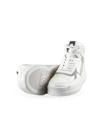 Maruti Sneakers