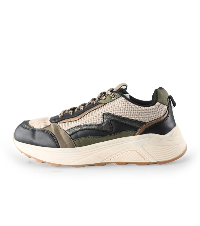 DSTRCT Sneakers