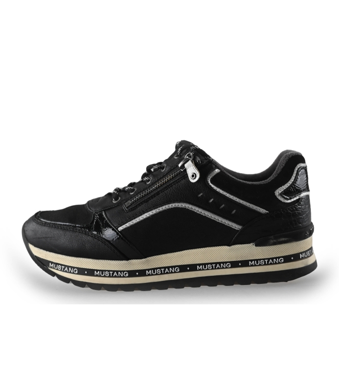 Mustang Sneakers
